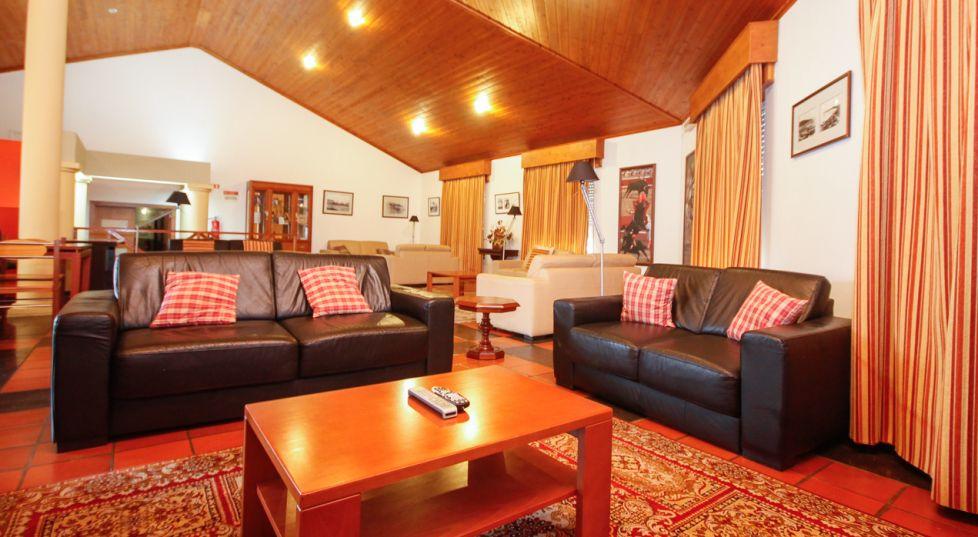 Hotel Teresinha Praia da Vitória Εξωτερικό φωτογραφία