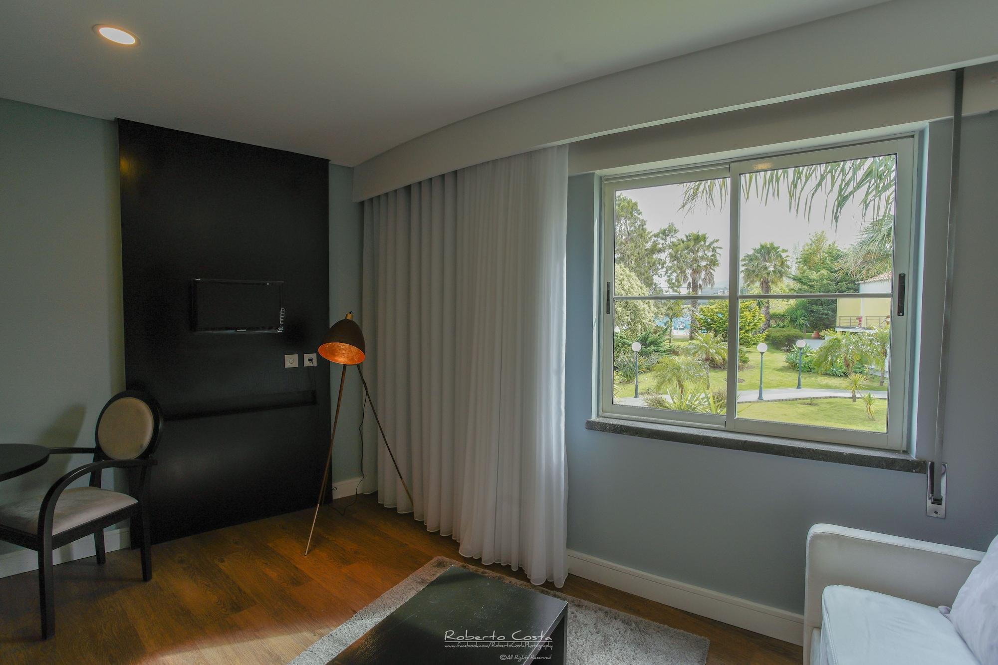 Hotel Teresinha Praia da Vitória Εξωτερικό φωτογραφία