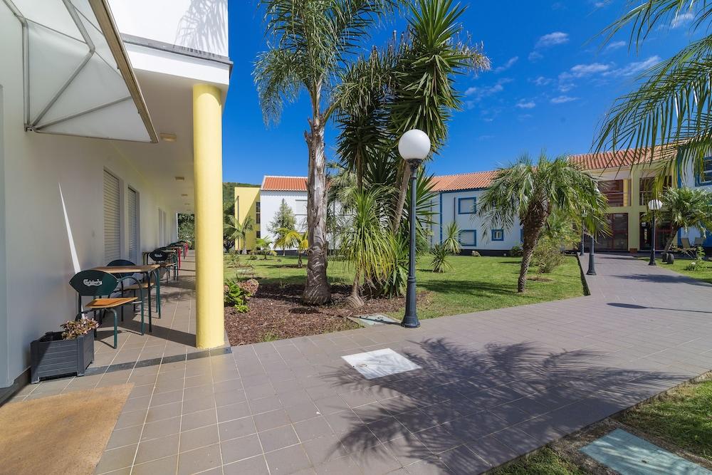 Hotel Teresinha Praia da Vitória Εξωτερικό φωτογραφία